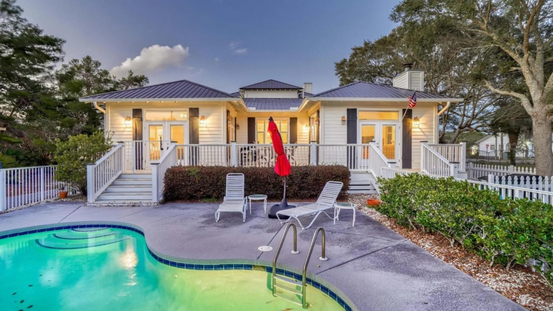 Destin Beach House - Southern Comfort By Panhandle Getaways